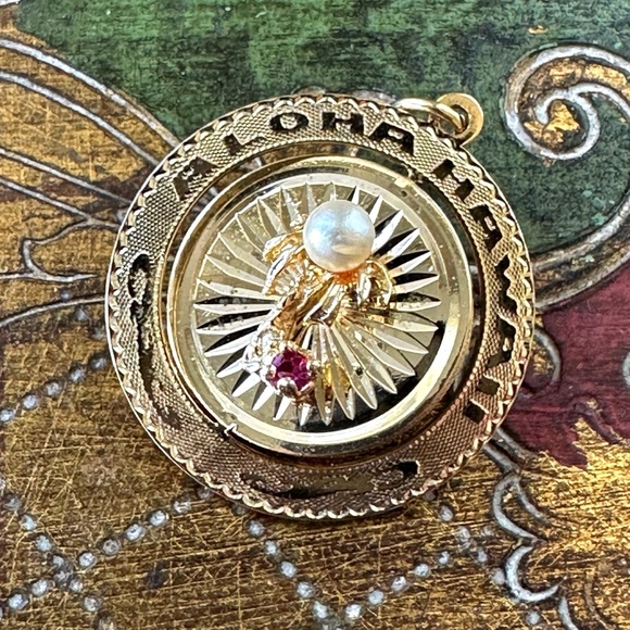 VTG Aloha Spinner Pendant 12k GF - Picture 4 of 5